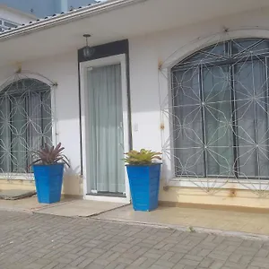 Com Sala De Estar Casa de hóspedes